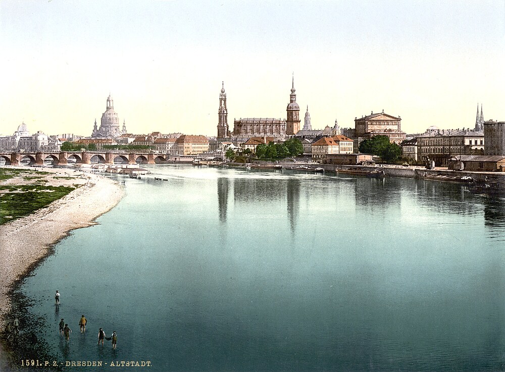 Dresden, view across the Elbe to the Altstadt